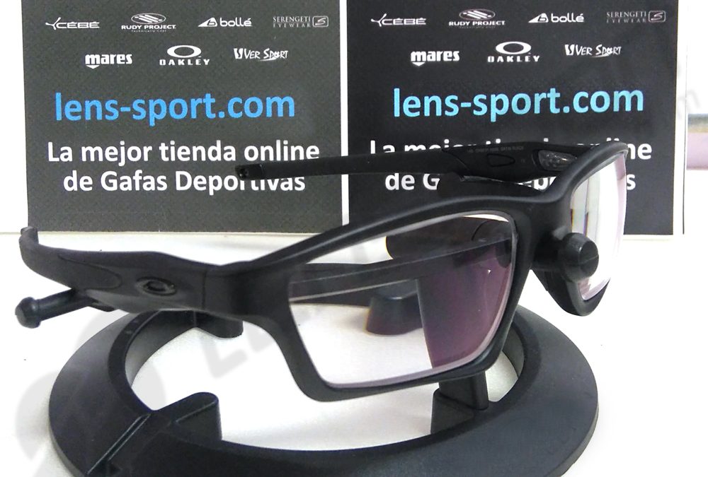 Oakley Crosslink Sweep graduada | Fotocromáticas 0-3 (Hipermetropía y astigm. moderado)